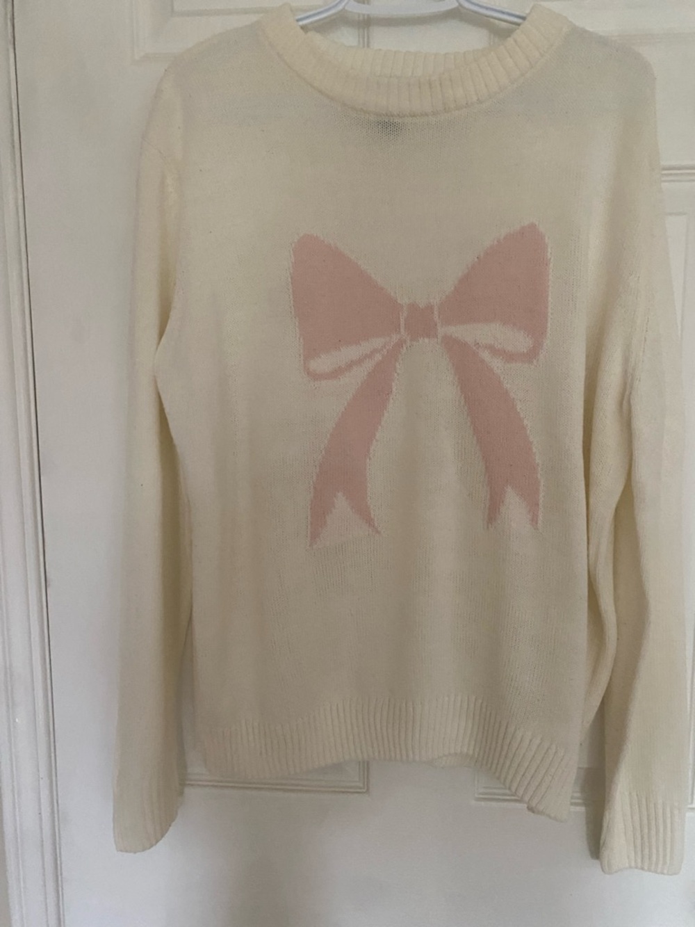 Streetwear Society Cream Sweater with Pink Bow Graphic